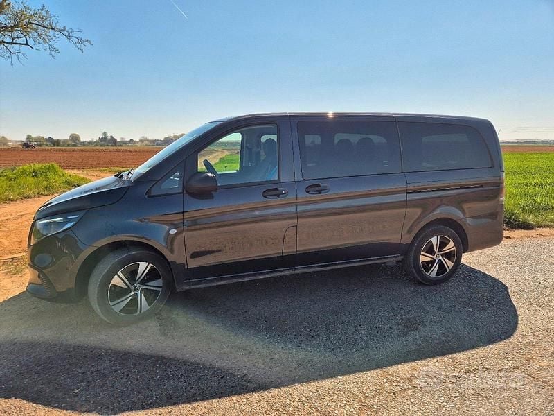 Occasion Mercedes Vito 163 ch (119 kW) 2025 Gris Van
