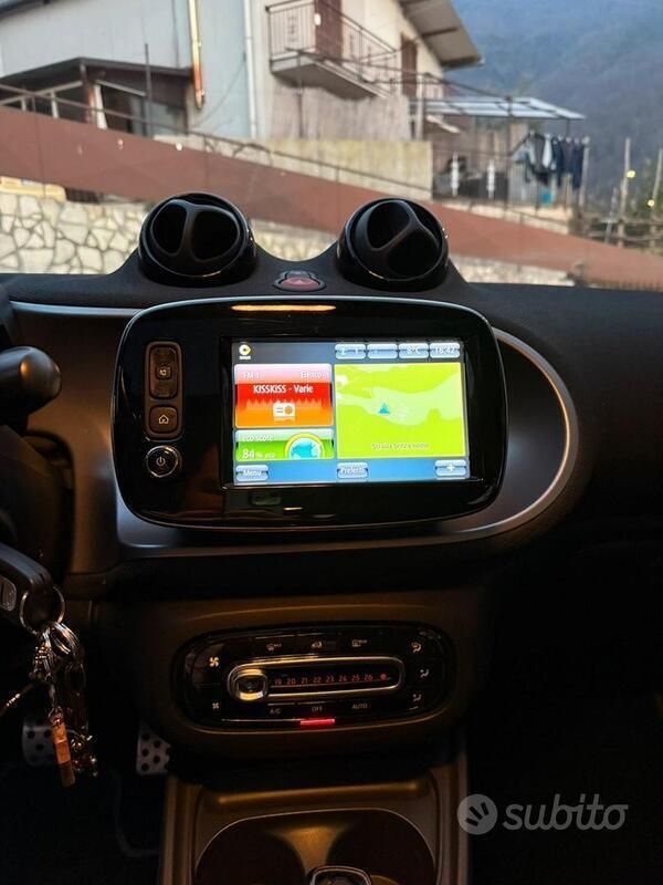 Usata Smart ForFour 90 CV (66 kW) 2016 Grigio Utilitaria