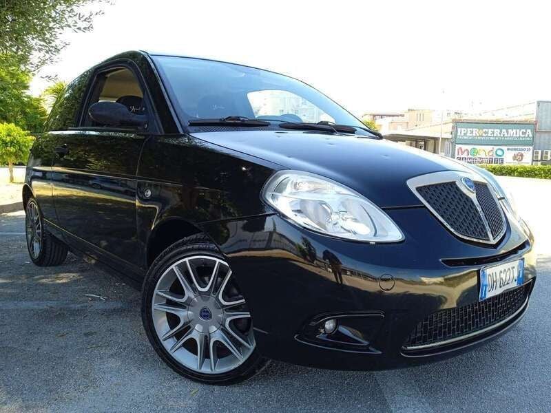 Usata Lancia Ypsilon 95 CV (69 kW) 2007 Nero Utilitaria