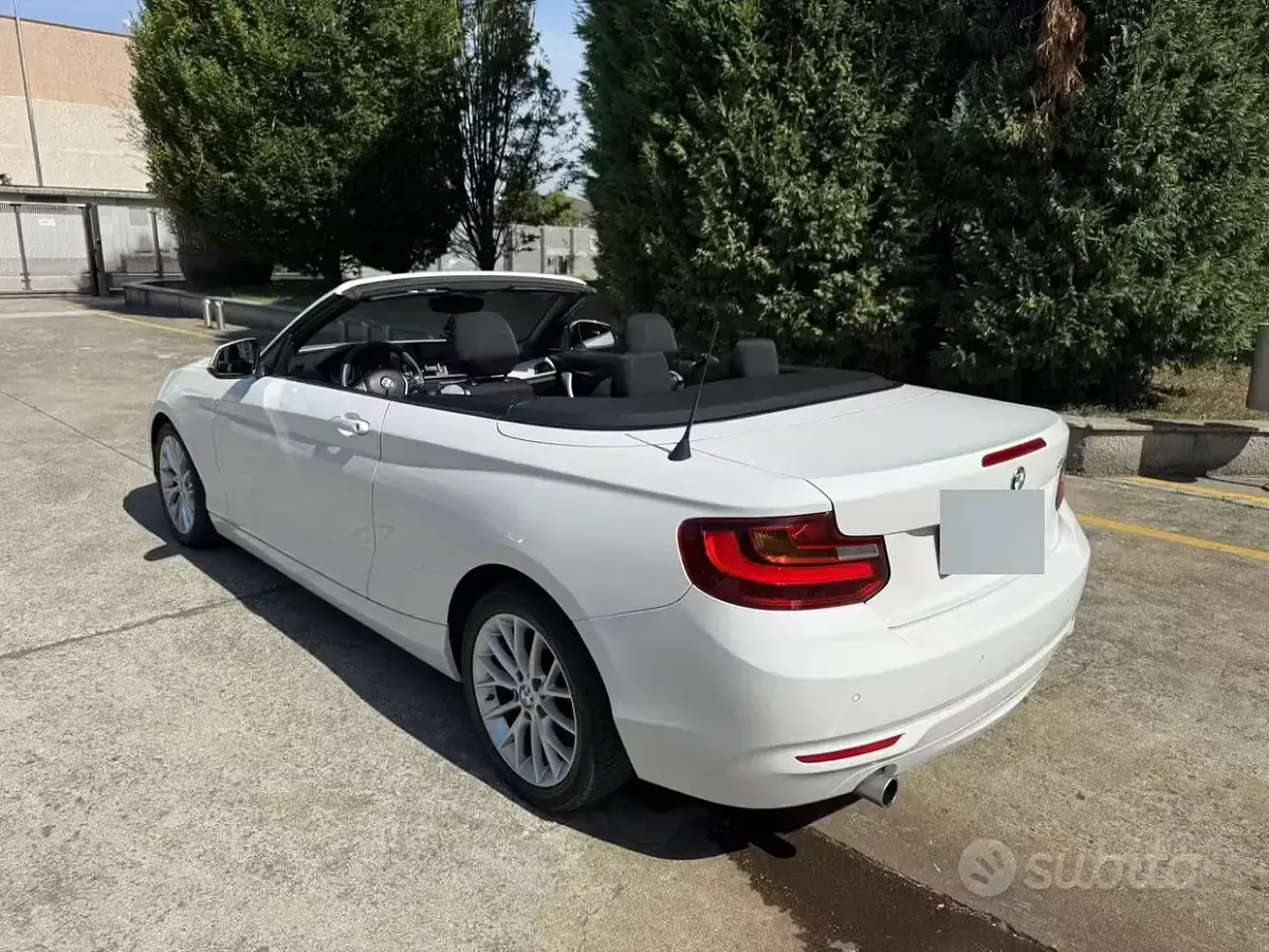 Usata BMW 218 150 CV (110 kW) 2016 Bianco Cabrio
