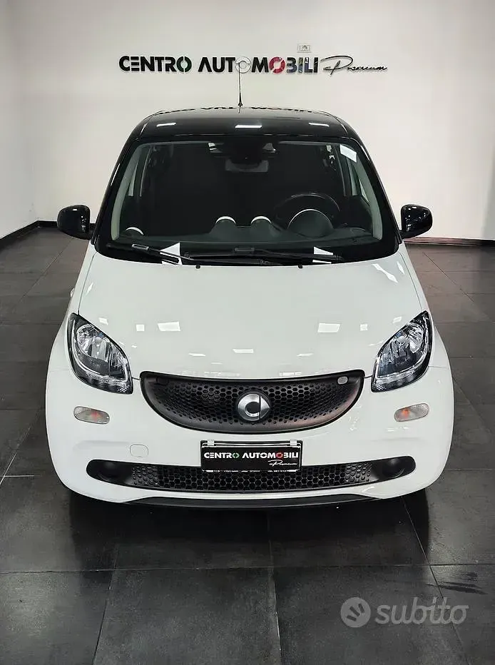 Usata Smart ForFour Passion 71 CV (52 kW) 2018 Bianco Utilitaria