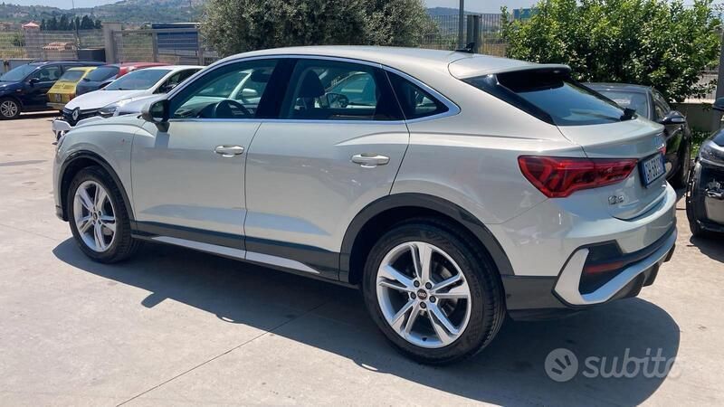 Verde Usata 2022 Audi Q3 SUV | 35.500 € (Cara) - Immagine 1/4