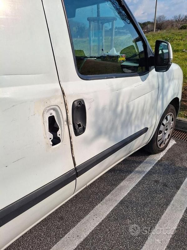 Usata Fiat Doblò 120 CV (88 kW) 2013 Bianco Monovolume