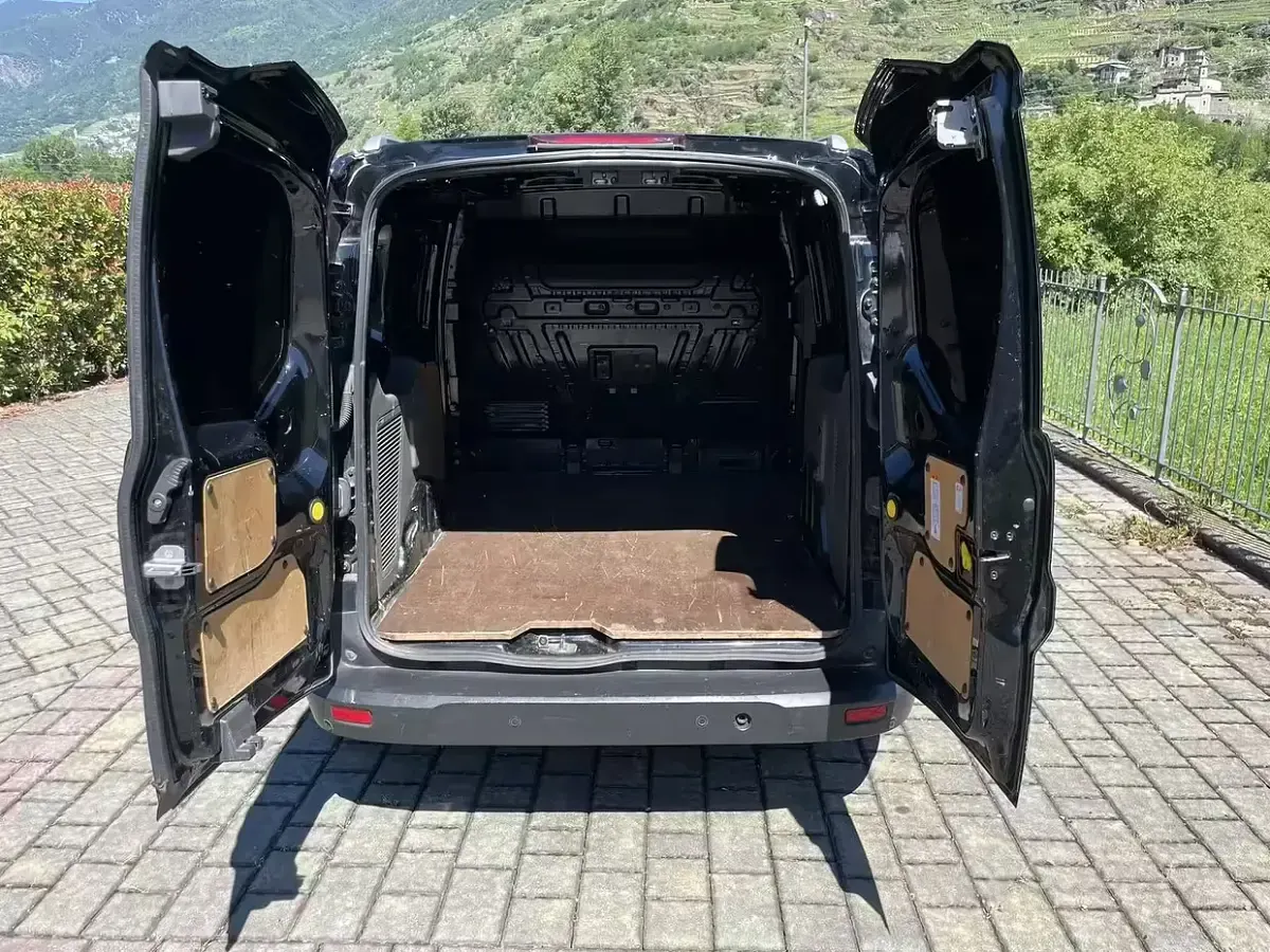 Usata Ford Transit Connect 120 CV (88 kW) 2019 Nero Monovolume
