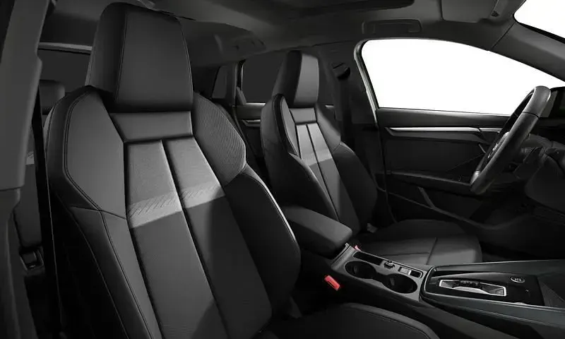 Usata Audi A3 Advanced 116 CV (85 kW) 2025 Verde Berlina