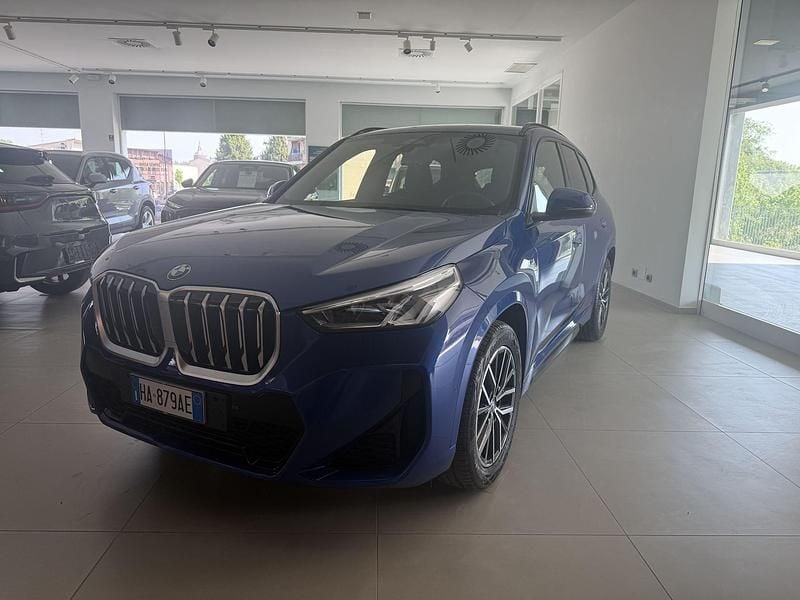 Usado BMW X1 M Sport 163 HP (119 kW) 2025 Azul SUV