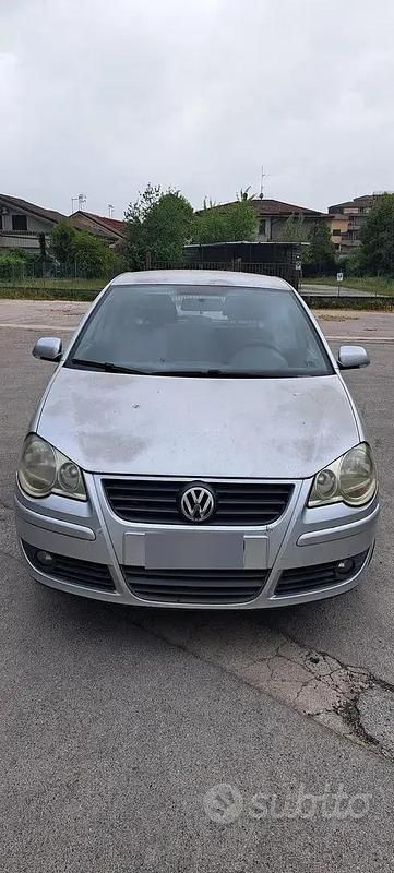 Usata VW Polo 70 CV (51 kW) 2008 Utilitaria