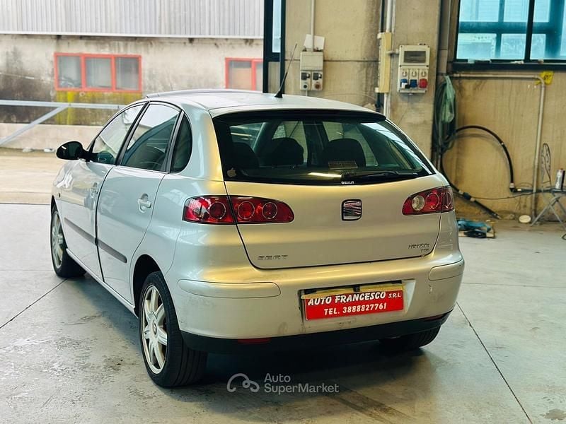 Usata Seat Ibiza Sport 101 CV (74 kW) 2003 Grigio Utilitaria