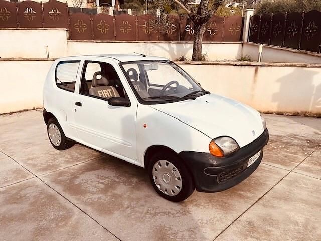 Usata Fiat Seicento 39 CV (28 kW) 1999 Bianco Utilitaria