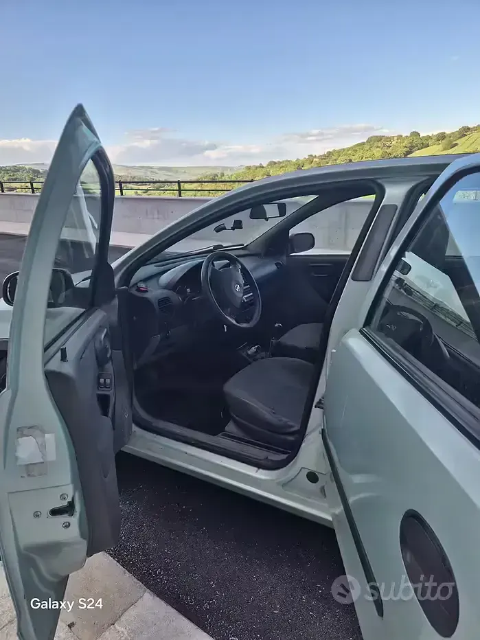 Usata Opel Corsa 2001 Verde Utilitaria