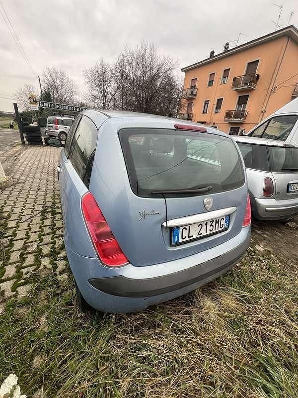 Usata Lancia Ypsilon 60 CV (44 kW) 2004 Utilitaria