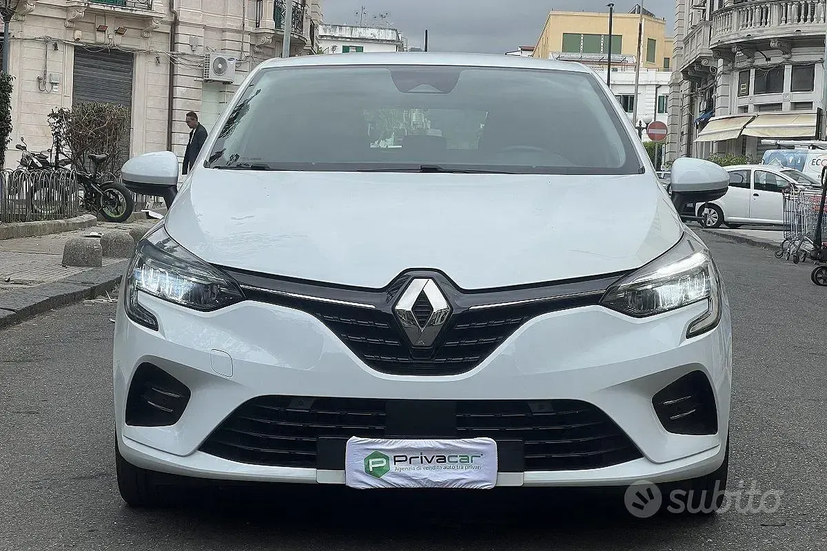 Usata Renault Clio V 140 CV (102 kW) 2021 Bianco Utilitaria
