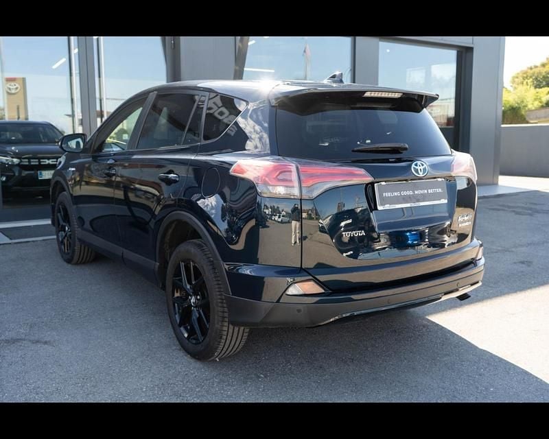 Usata Toyota RAV4 Hybrid Lounge 197 CV (144 kW) 2018 Blu zanzibar SUV