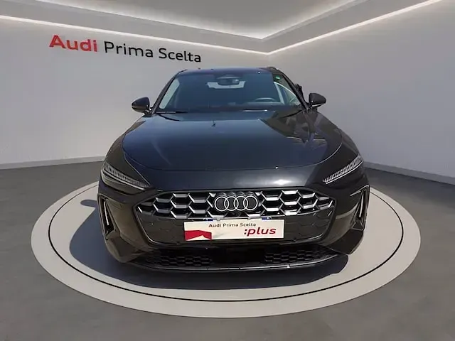 Usata Audi A5 Advanced 204 CV (150 kW) 2025 Nero mythos metallizzato Station wagon