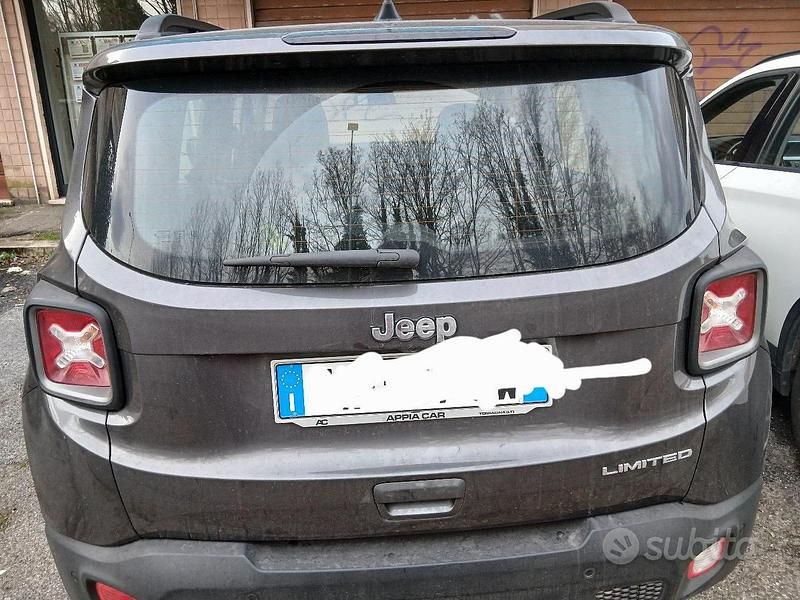 Usata Jeep Renegade 120 CV (88 kW) 2018 Grigio SUV