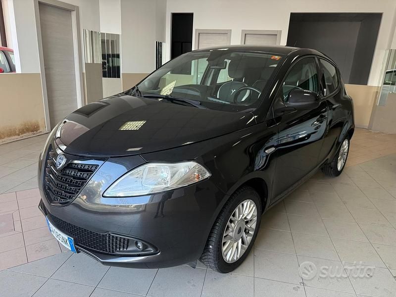 Usata Lancia Ypsilon S 95 CV (69 kW) 2014 Nero Utilitaria