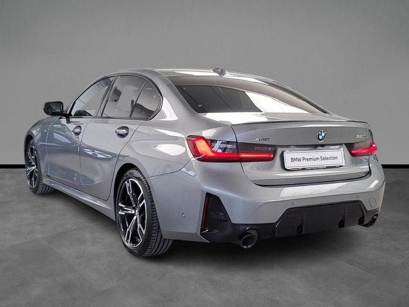 Usata BMW 320 M Sport 190 CV (139 kW) 2025 Grigio / metallizzato Berlina