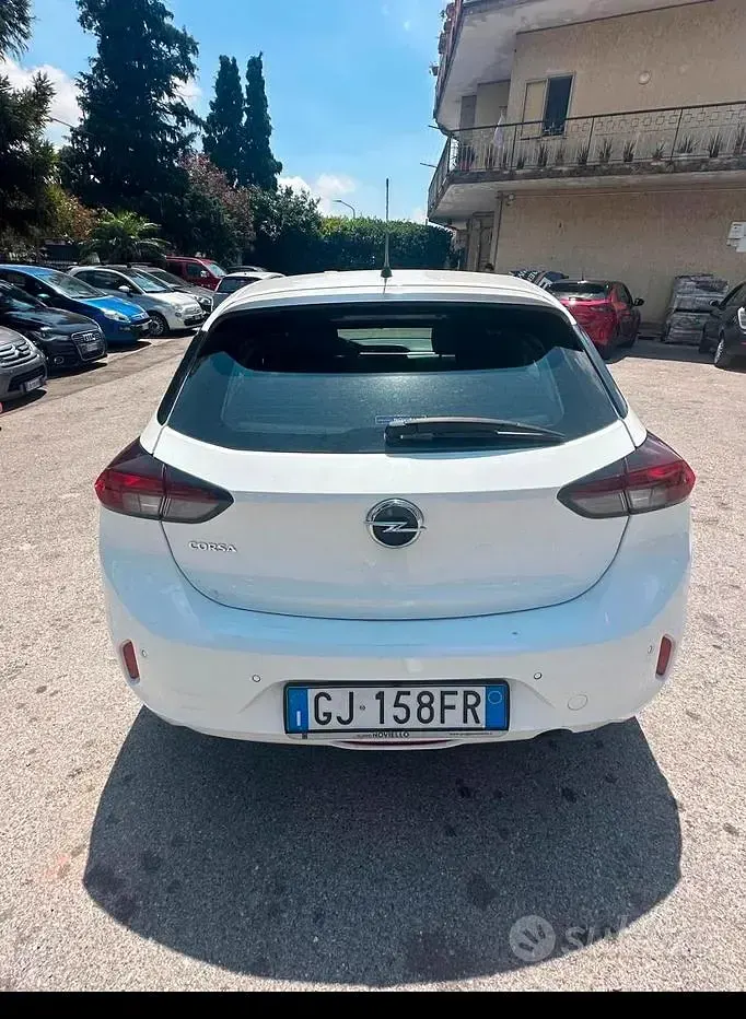 Usata Opel Corsa 102 CV (75 kW) 2022 Bianco Utilitaria