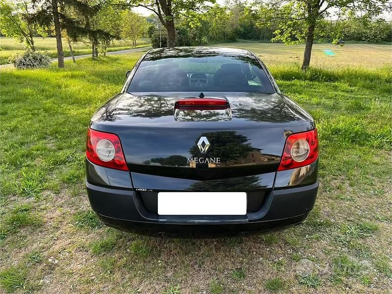 Usata Renault Mégane Cabriolet 106 CV (77 kW) 2007 Nero Cabrio