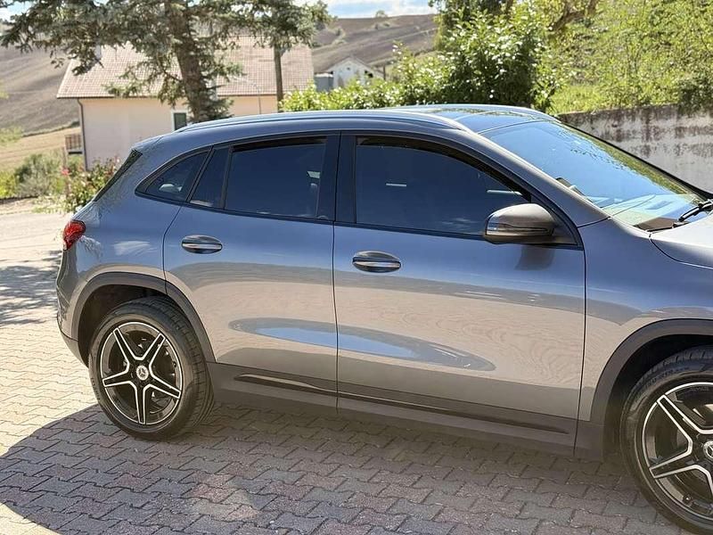 Usata Mercedes GLA200 Luxury 150 CV (110 kW) 2020 SUV