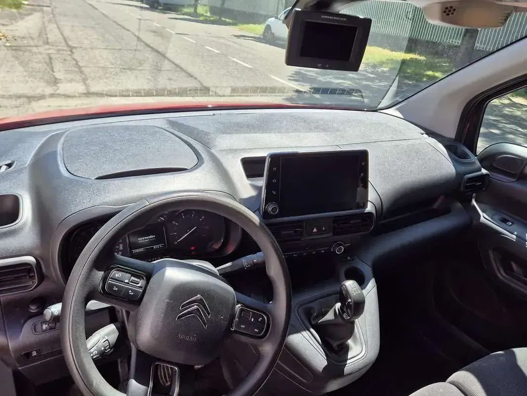 Begagnad Citroën Berlingo Live 102 HK (75 kW) 2019 Minibuss