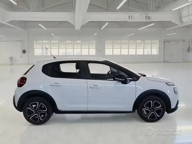 Usata Citroën C3 Feel 102 CV (75 kW) 2022 Bianco Utilitaria