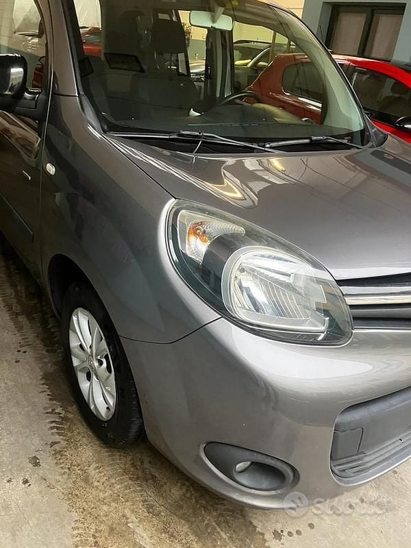 Usata Renault Kangoo 150 CV (110 kW) 2017 Monovolume
