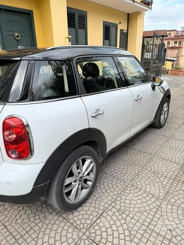 Usata Mini Cooper 122 CV (89 kW) 2012 Bianco Utilitaria