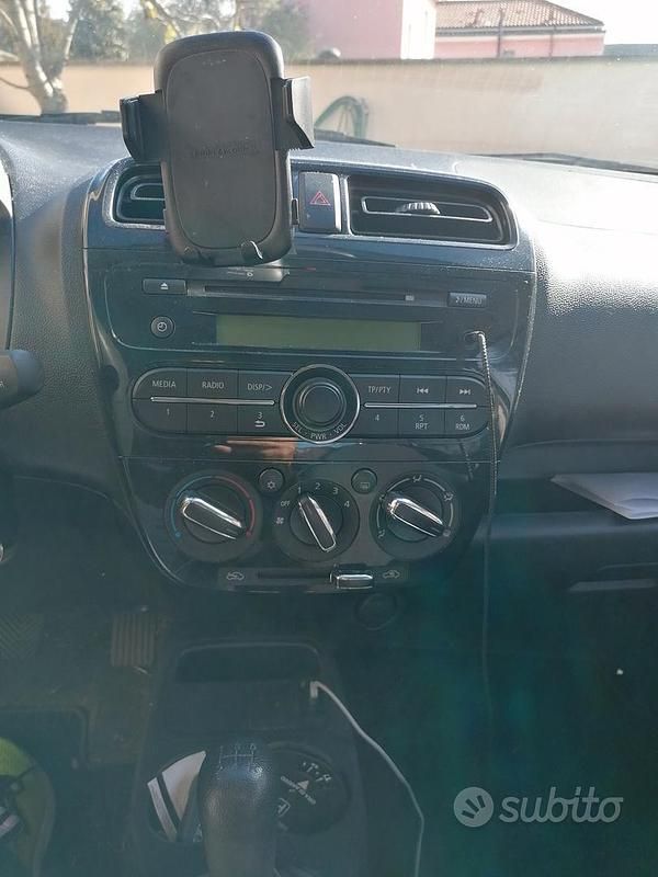 Usata Mitsubishi Space Star Invite 71 CV (52 kW) 2019 Bianco Berlina