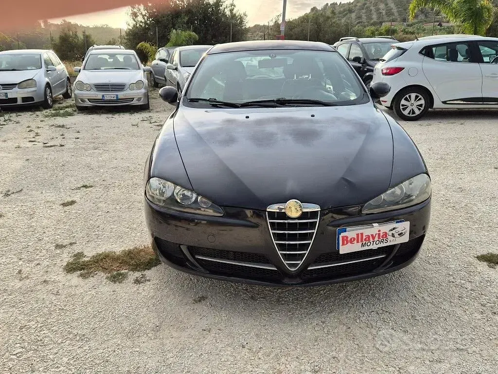 Usata Alfa Romeo 147 105 CV (77 kW) 2009 Nero Utilitaria