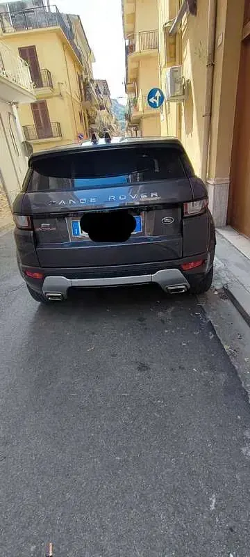 Usata Land Rover Range Rover evoque 150 CV (110 kW) 2016 Grigio SUV