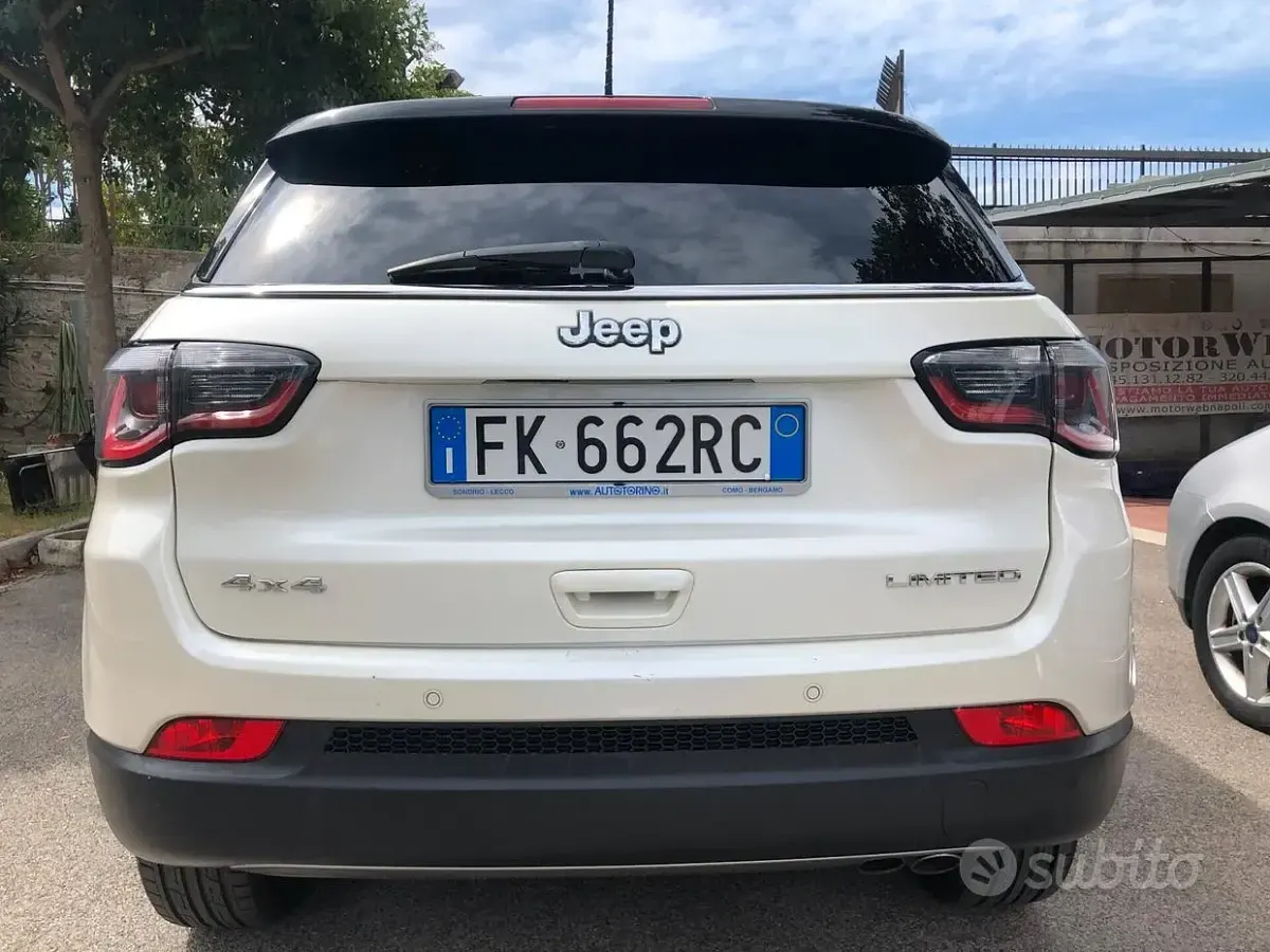 Usata Jeep Compass Opening Edition 140 CV (102 kW) 2017 Bianco SUV