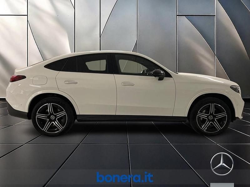 Nuova Mercedes GLC300e AMG Line Premium 333 CV (244 kW) 2025 Bianco Coupé