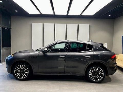 Nuova Maserati Grecale 250 CV (183 kW) 2026 Grigio SUV
