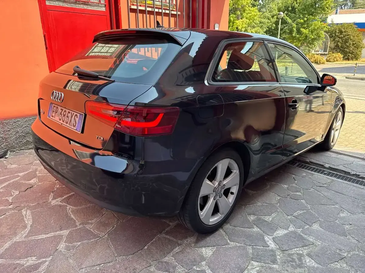 Usata Audi A3 Ambition 105 CV (77 kW) 2013 Nero Berlina