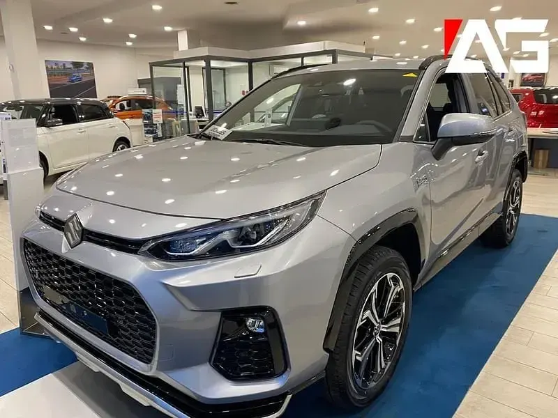 Usata Toyota RAV4 Hybrid 306 CV (225 kW) 2024 Argento SUV