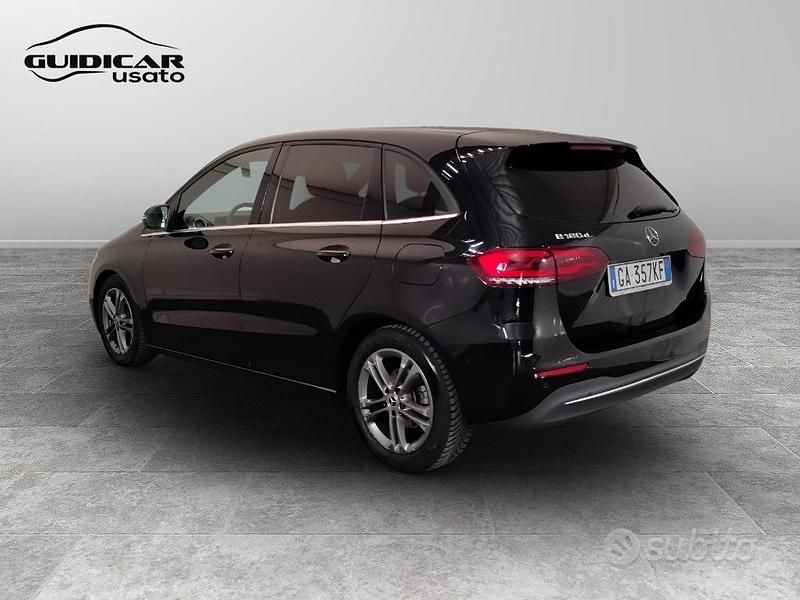 Usata Mercedes 180 2020 Nero Berlina