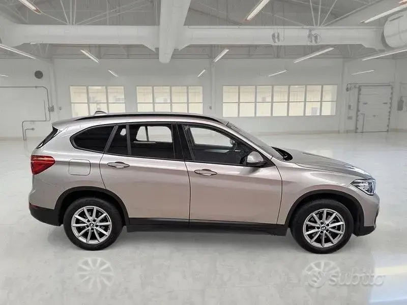 Usata BMW X1 150 CV (110 kW) 2021 Grigio SUV