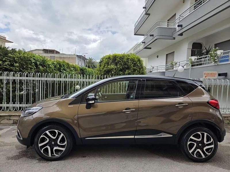 Usata Renault Captur Iconic 90 CV (66 kW) 2016 SUV