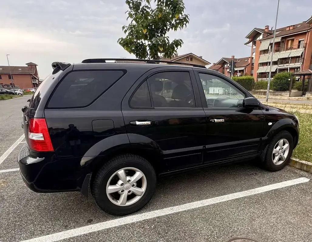 Usata Kia Sorento Active 170 CV (125 kW) 2007 Nero SUV