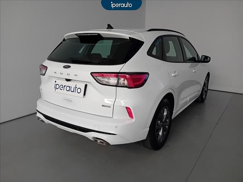 Usata Ford Kuga ST-Line 190 CV (139 kW) 2022 Bianca SUV