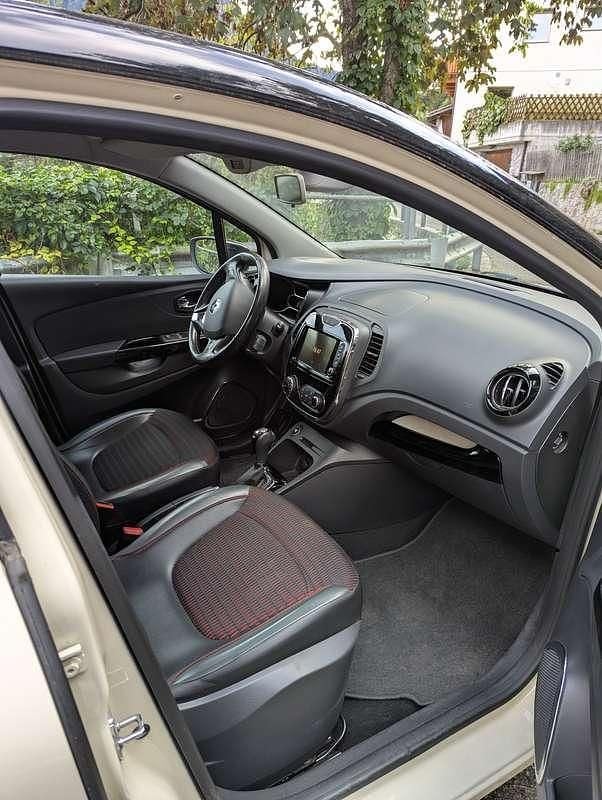 Usata Renault Captur 90 CV (66 kW) 2015 Beige SUV