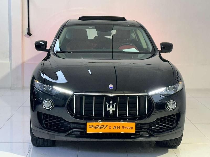 Begagnad Maserati Levante 275 HK (202 kW) 2017 Svart SUV