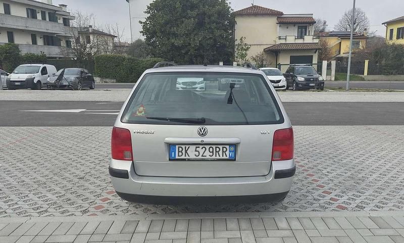 Usata VW Passat Edition 150 CV (110 kW) 2000 Berlina