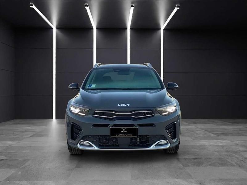 Usata Kia Stonic GT-Line 101 CV (74 kW) 2022 Grigio scuro met SUV