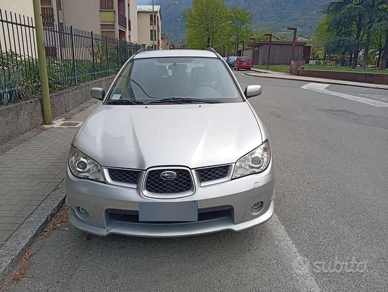 Usata Subaru Impreza 160 CV (117 kW) 2007 Grigio Station wagon