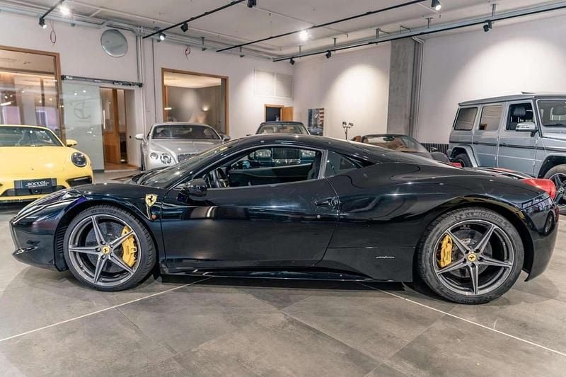 Usata Ferrari 458 566 CV (416 kW) 2011 Nero Coupé