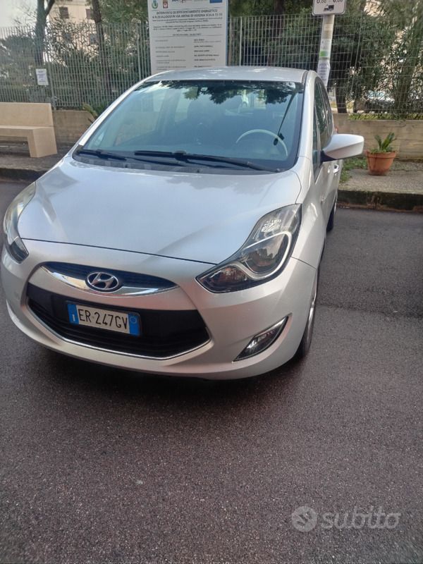Grigio Usata 2013 Hyundai ix20 Due volumi | 4500 € (Cara) - Immagine 1/4