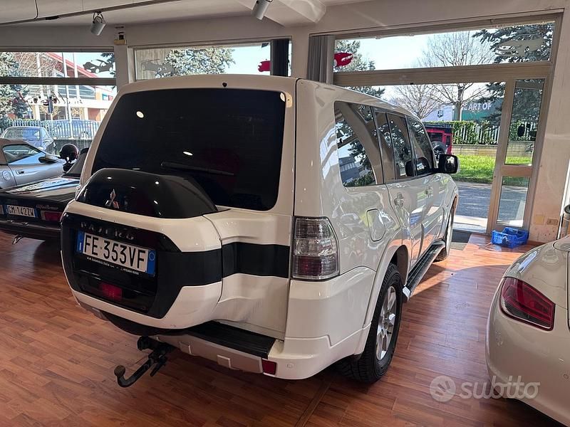 Usata Mitsubishi Pajero 190 CV (139 kW) 2016 Bianco SUV