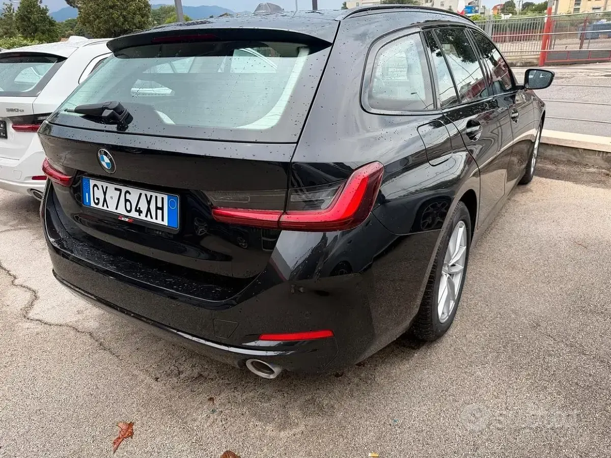 Usata BMW 320 190 CV (139 kW) 2022 Nero Station wagon